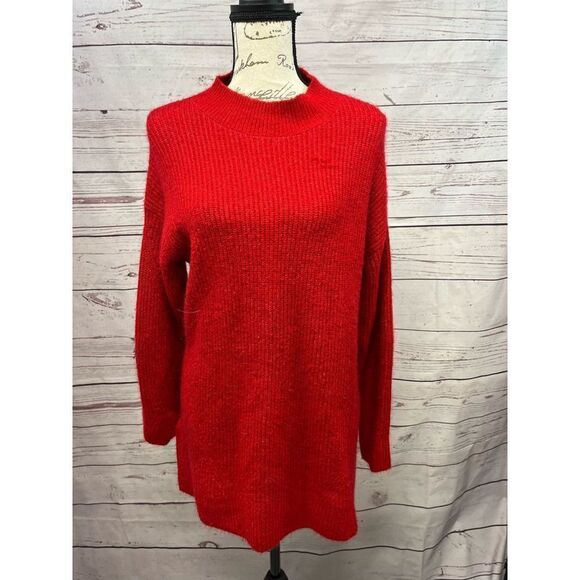 Old Navy large red sweater, with 6.5 inch slits on sides - Picture 1 of 4